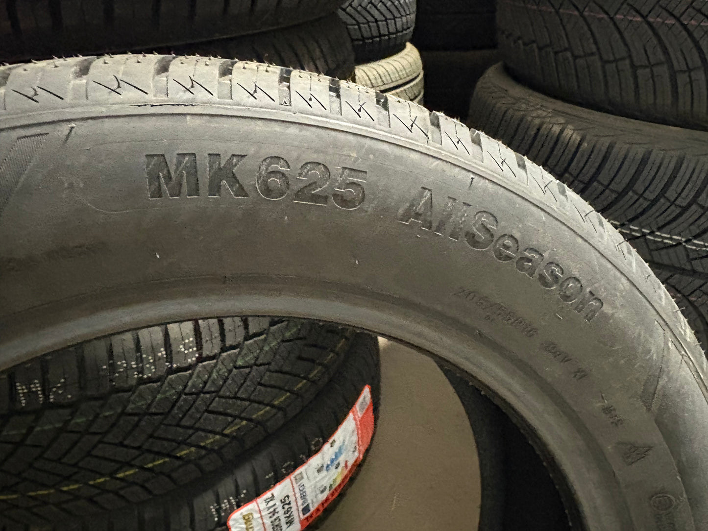 Mileking MK625 - Street - All-Weather