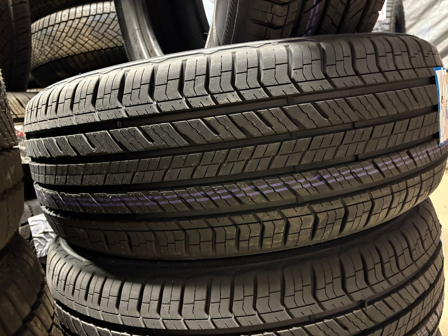 Bearway BW777 - Street - All-Season - 235/60 R17